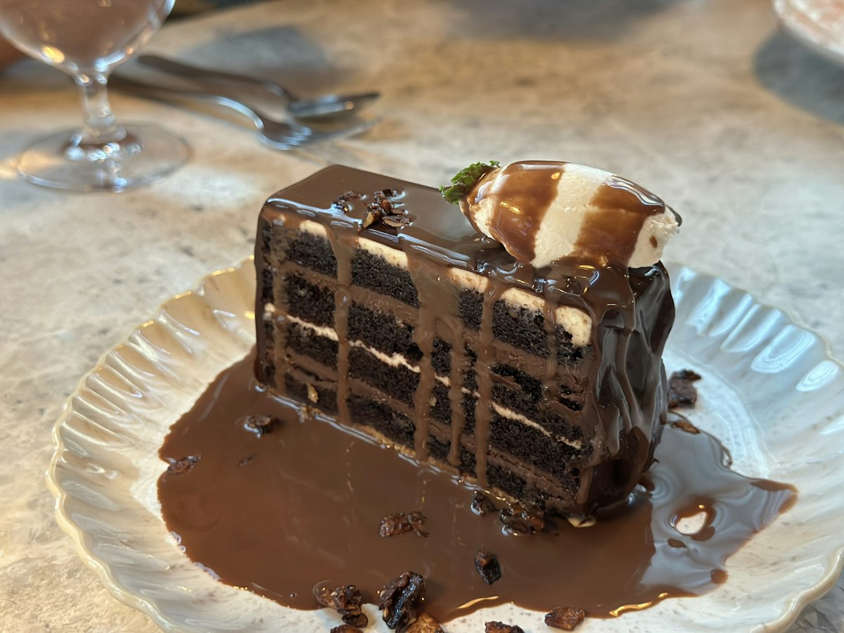House dessert