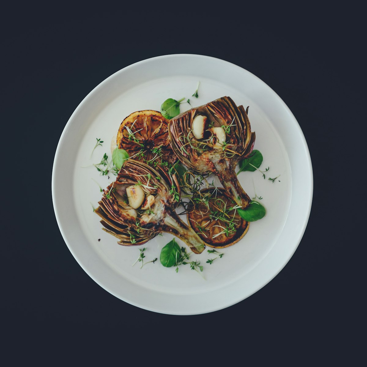 Signature plated dish at Deguud Cafe